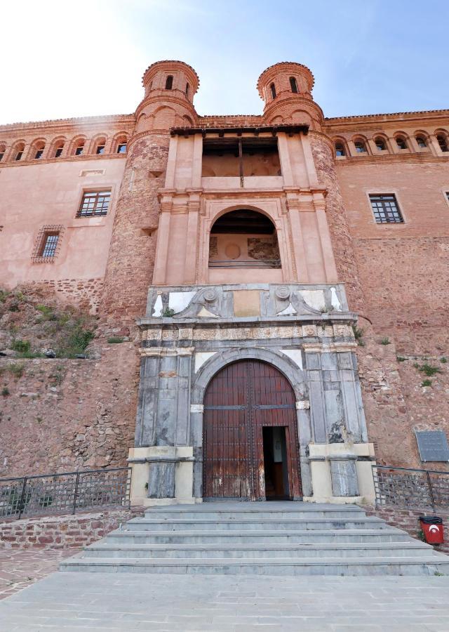 Hospederia Palacio Papa Luna Illueca Екстериор снимка