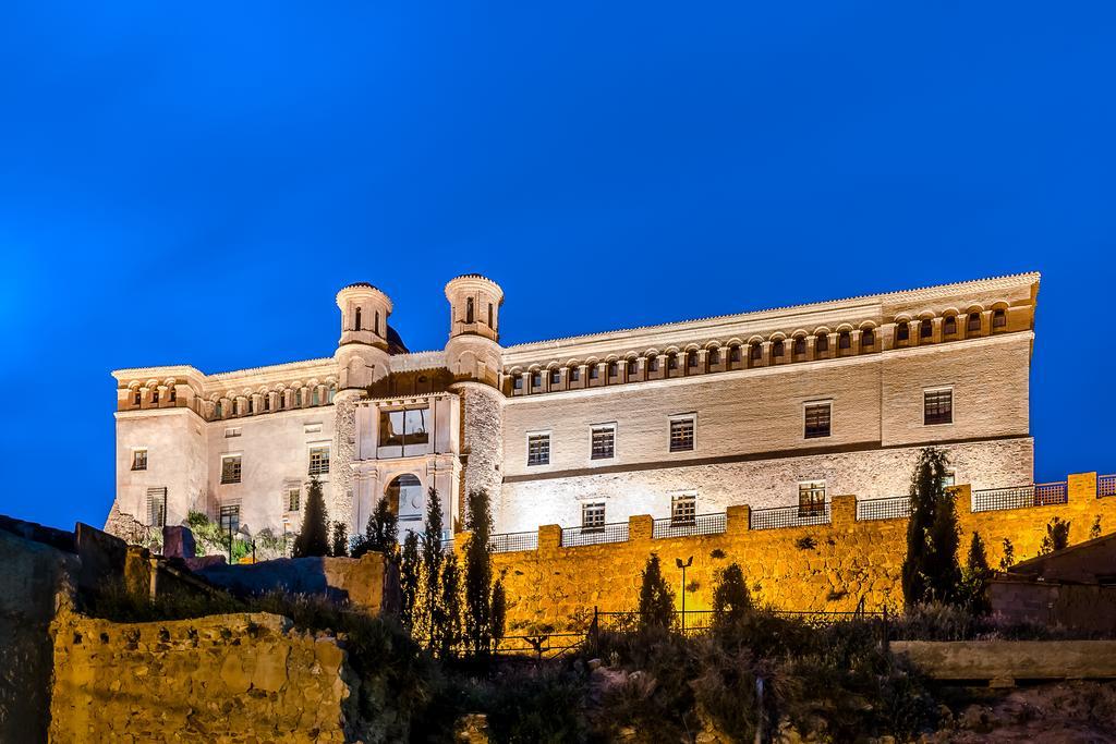 Hospederia Palacio Papa Luna Illueca Екстериор снимка